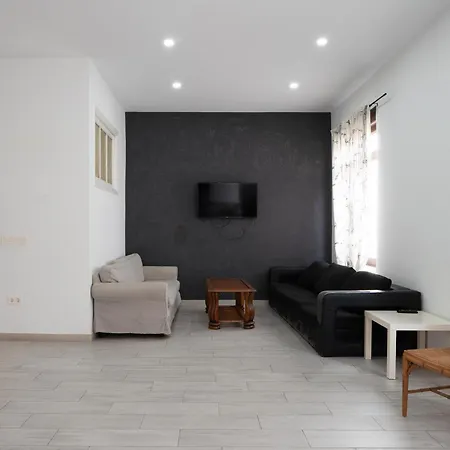 Casa vacanze Little Yellow House Gijón