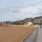 Little Yellow House Дом отдыха