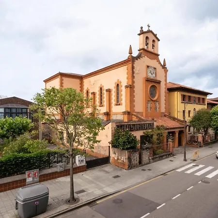 Nyaraló Little Yellow House