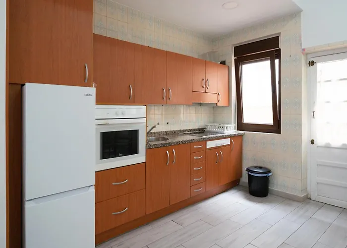 Little Yellow House Сasa de vacaciones *