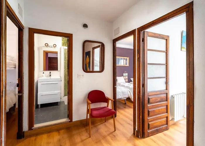 Little Yellow House Gijón