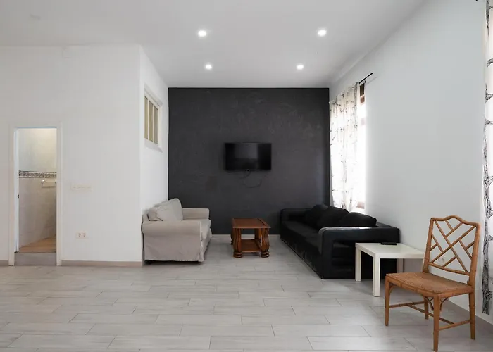 Сasa de vacaciones Little Yellow House Gijón