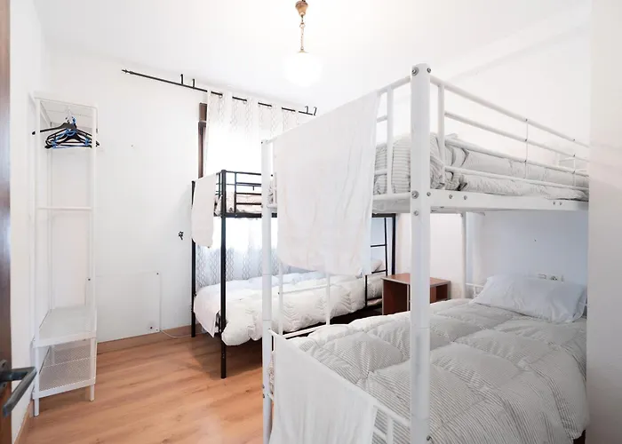 Little Yellow House Сasa de vacaciones